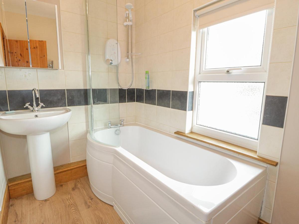 Jasmine Cottage Rhyl Exterior photo
